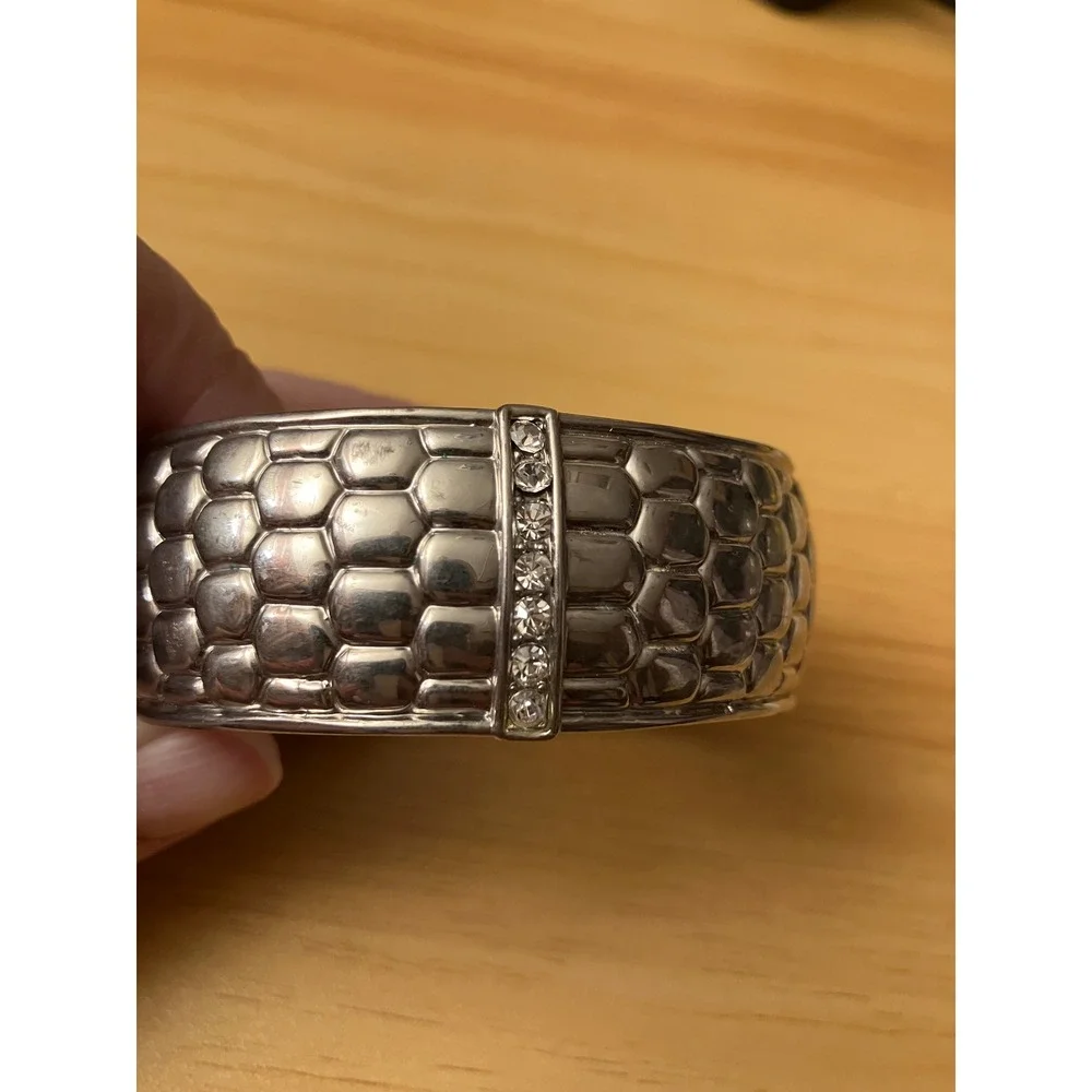 Vintage Silver-Tone Hinged Bangle Bracelet with‎ Rhinestones